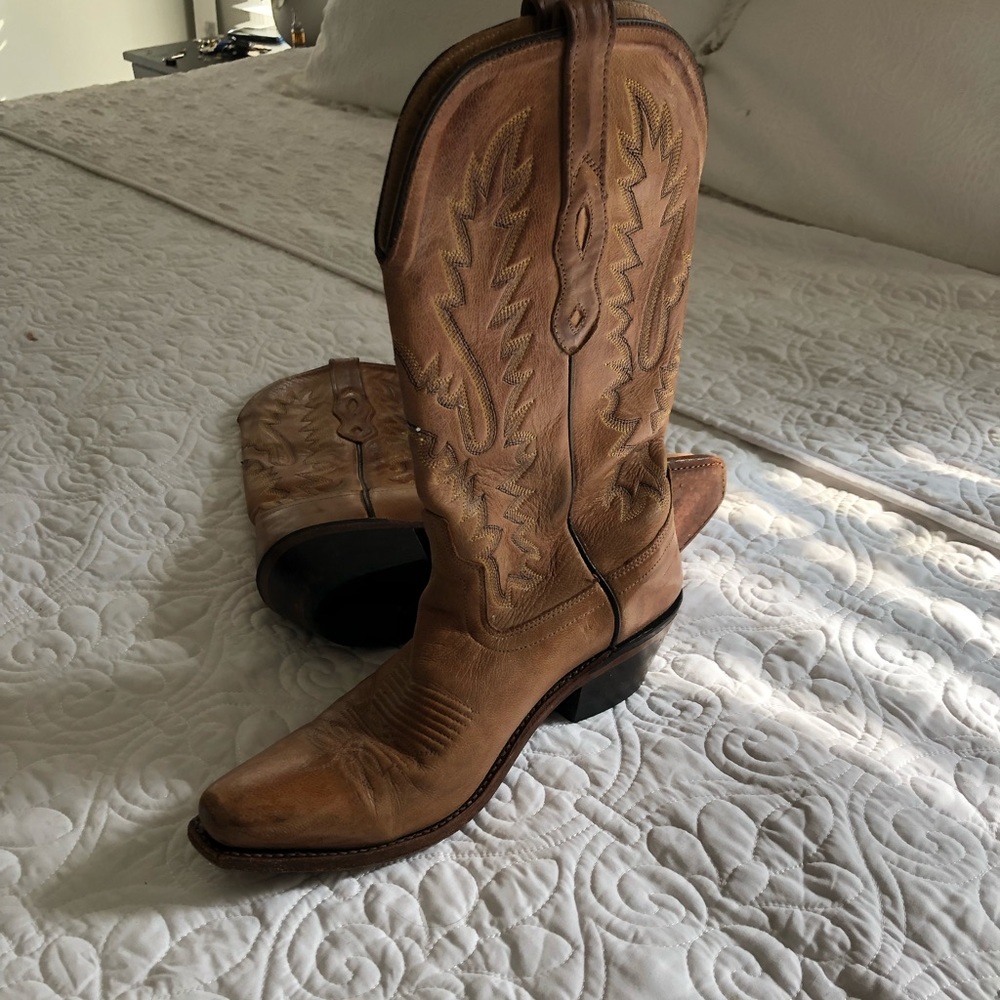 Old west women’s boots size 6